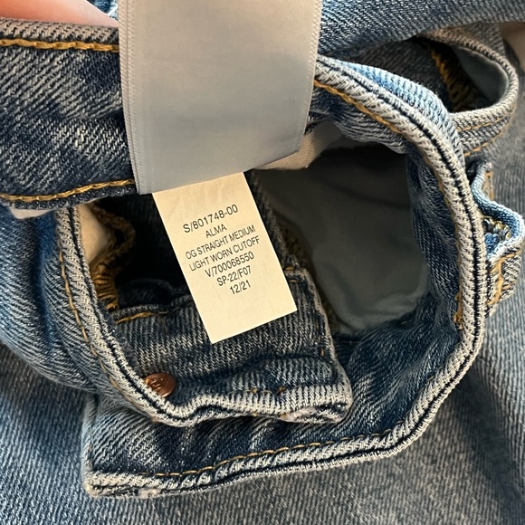NWT Old Navy High-Waisted OG Straight Cut-Off Jeans in Alma 18 - Picture 10 of 15